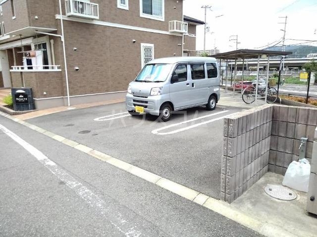 2/8 駐車場