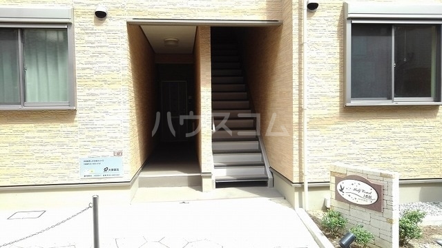 15/26 エントランス