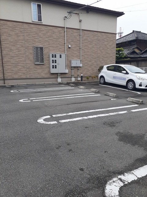 18/26 駐車場