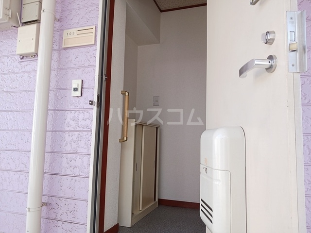 15/22 エントランス