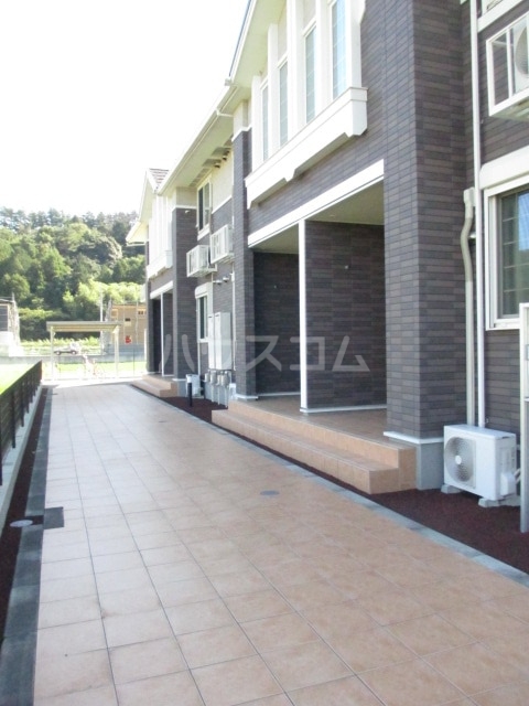 20/27 エントランス