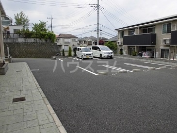 28/30 駐車場