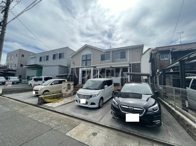20/28 駐車場