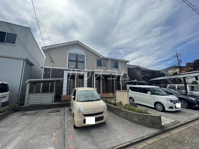 21/28 駐車場