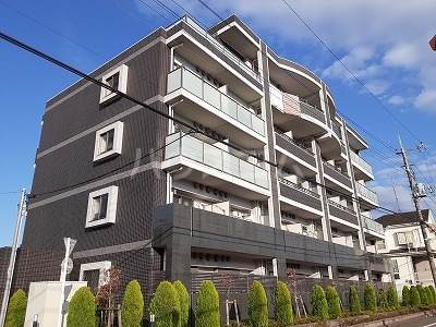 2/30 外観