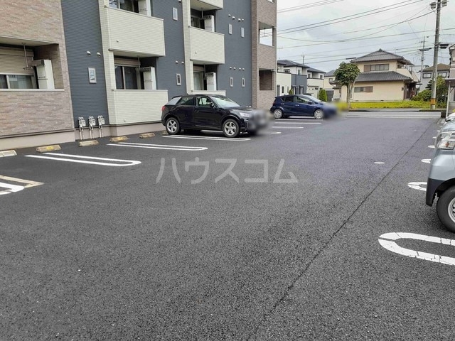 17/25 駐車場