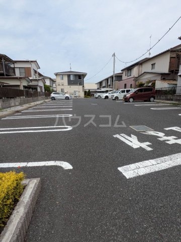 28/30 駐車場