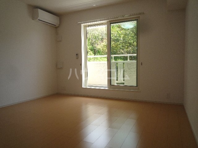 18/27 バルコニー