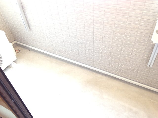 16/28 バルコニー