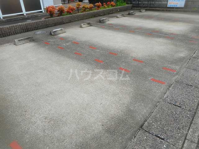 2/8 駐車場