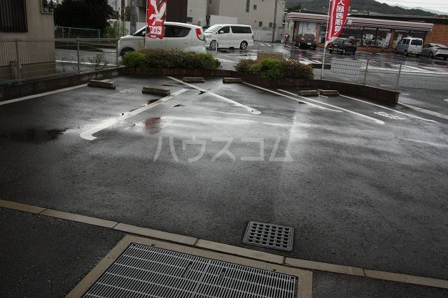 14/20 駐車場