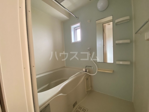 13/30 浴室