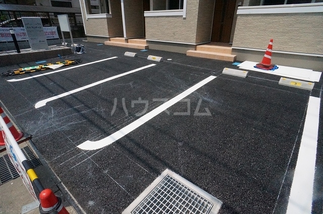 14/21 駐車場
