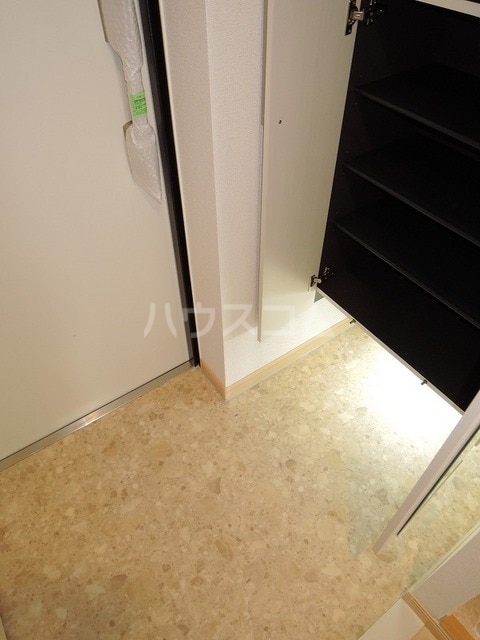 14/21 エントランス