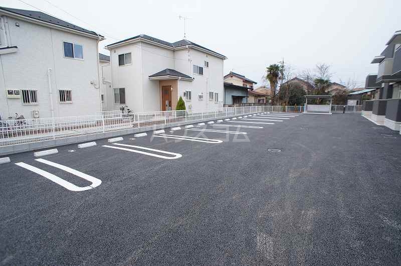 15/27 駐車場