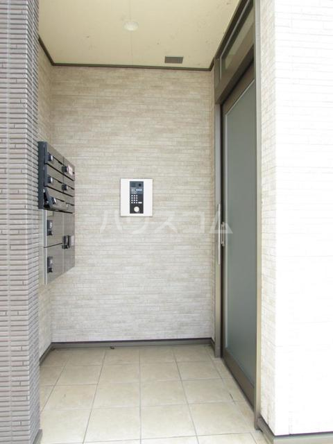 14/20 エントランス