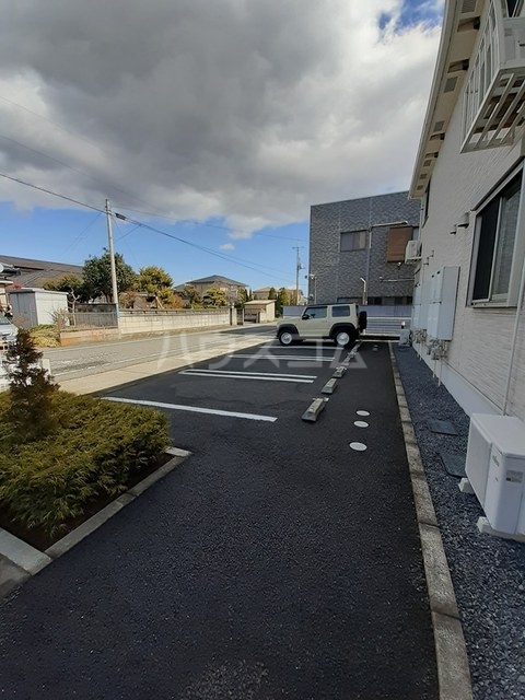 14/20 駐車場