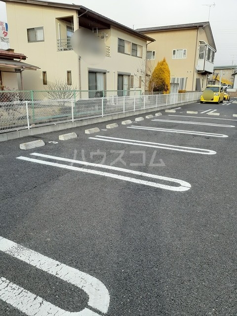 15/28 駐車場