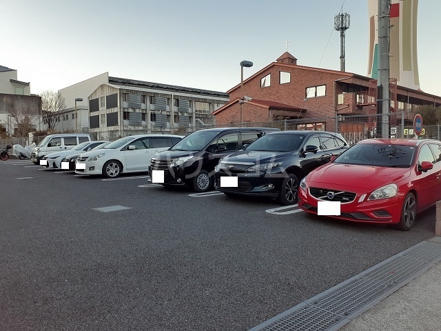 15/27 駐車場