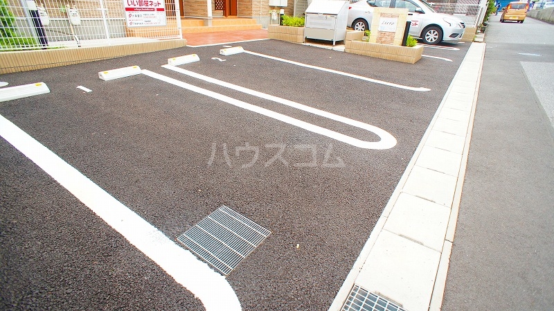 15/25 駐車場