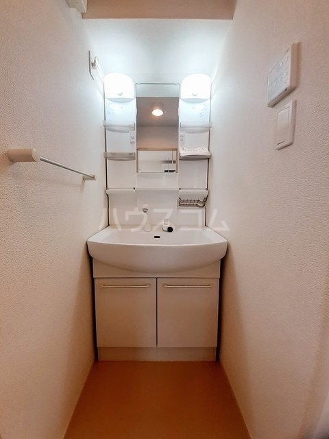 18/30 洗面