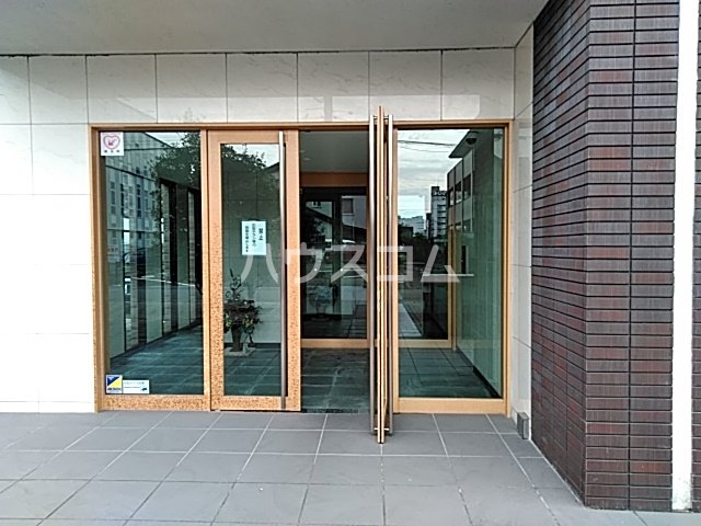 22/29 エントランス