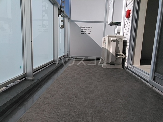 19/30 バルコニー