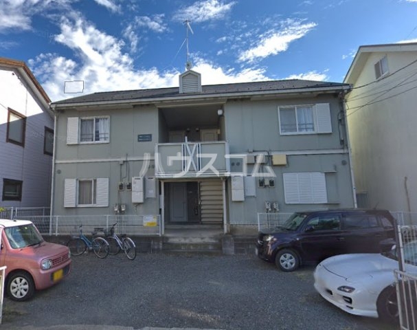 13/17 エントランス