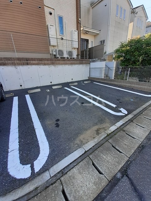 15/25 駐車場