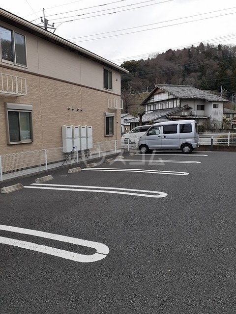 15/23 駐車場
