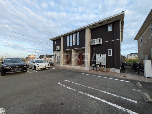 15/24 駐車場