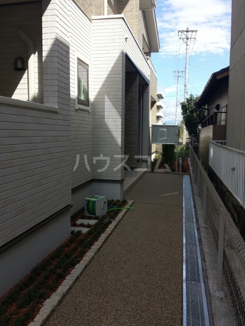 13/21 エントランス