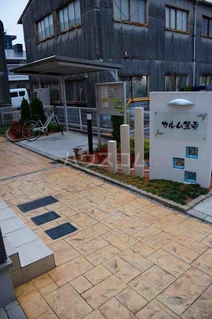 15/21 エントランス