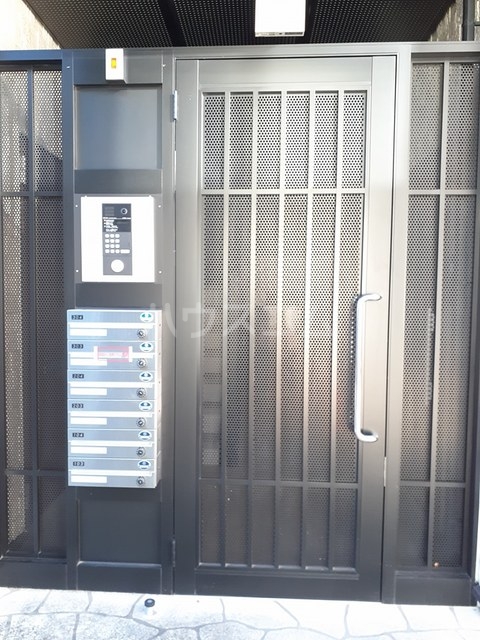 2/8 エントランス