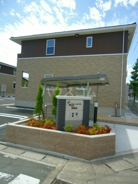 15/15 エントランス