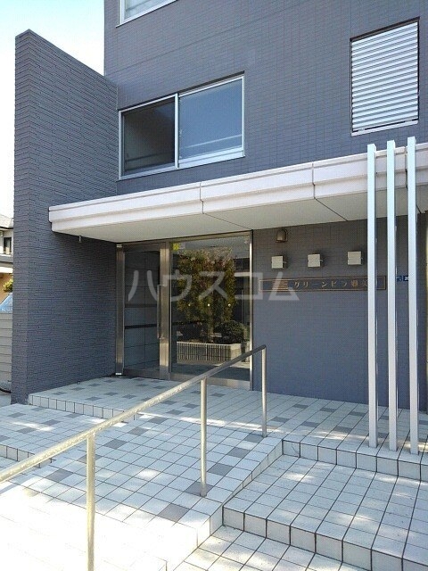 20/29 エントランス