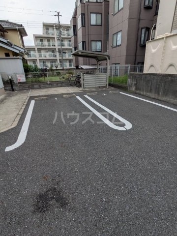 22/30 駐車場