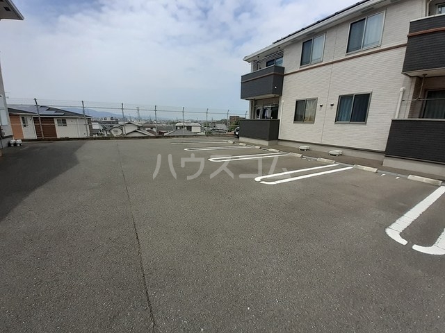 14/20 駐車場