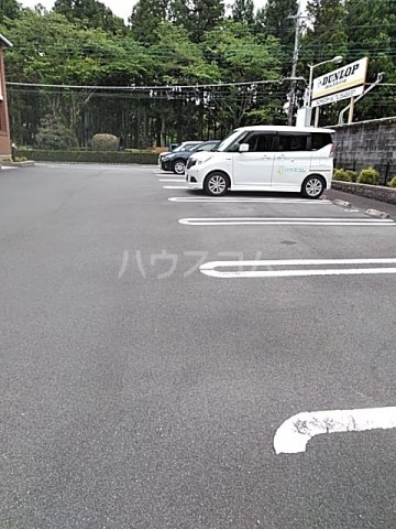 18/24 駐車場