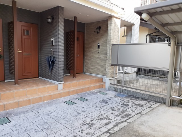 14/23 エントランス