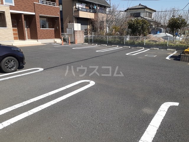 15/23 駐車場