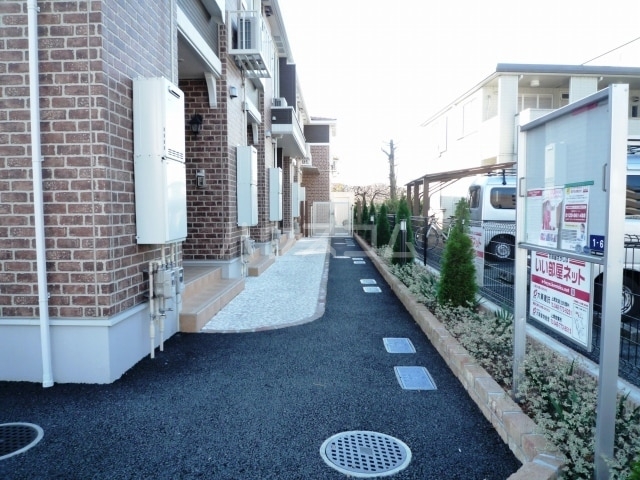 14/25 エントランス