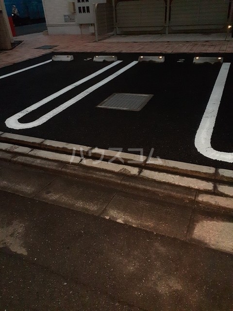 14/22 駐車場