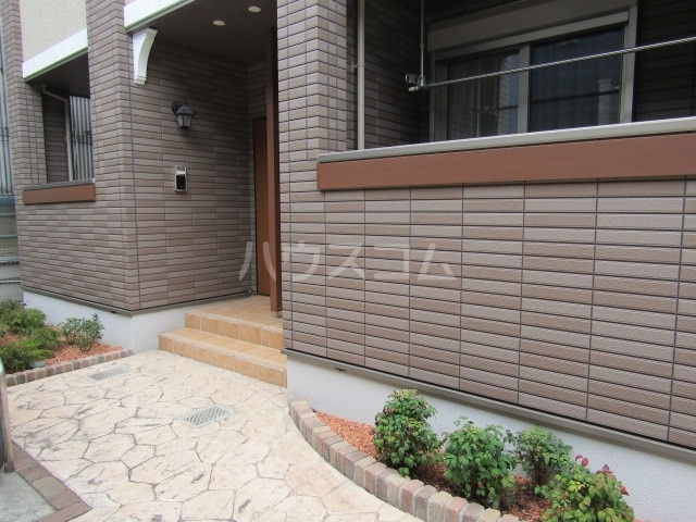 14/21 エントランス