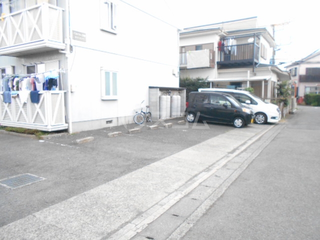 16/22 駐車場