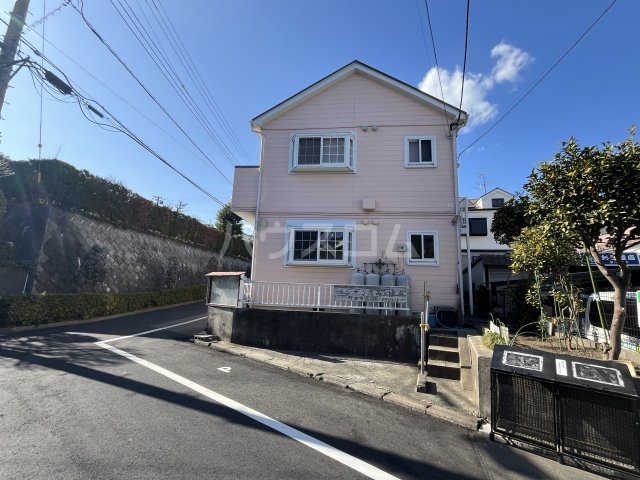 18/19 エントランス