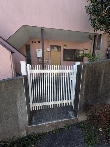 2/3 エントランス