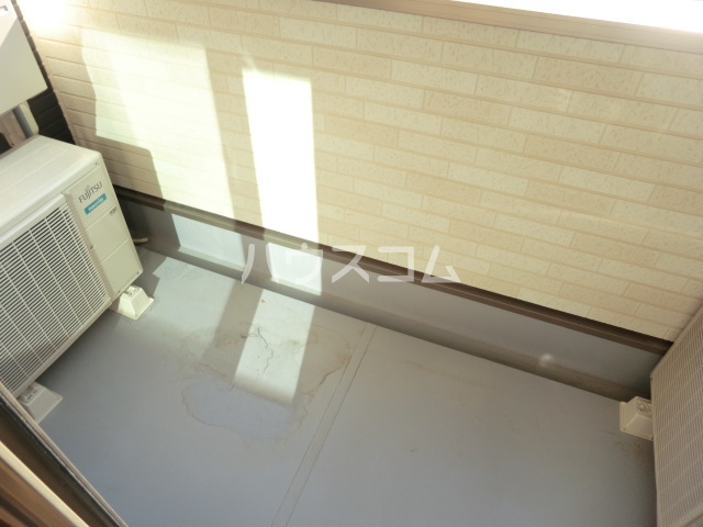 18/28 バルコニー