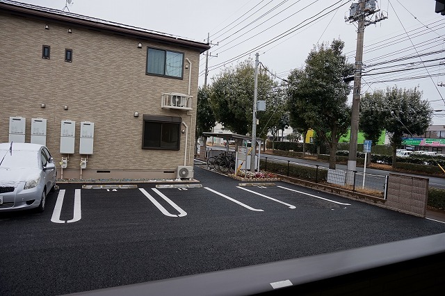 14/20 駐車場