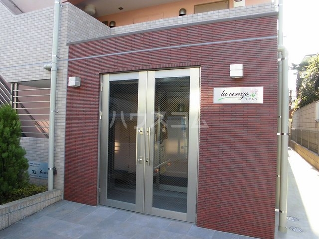 2/8 エントランス